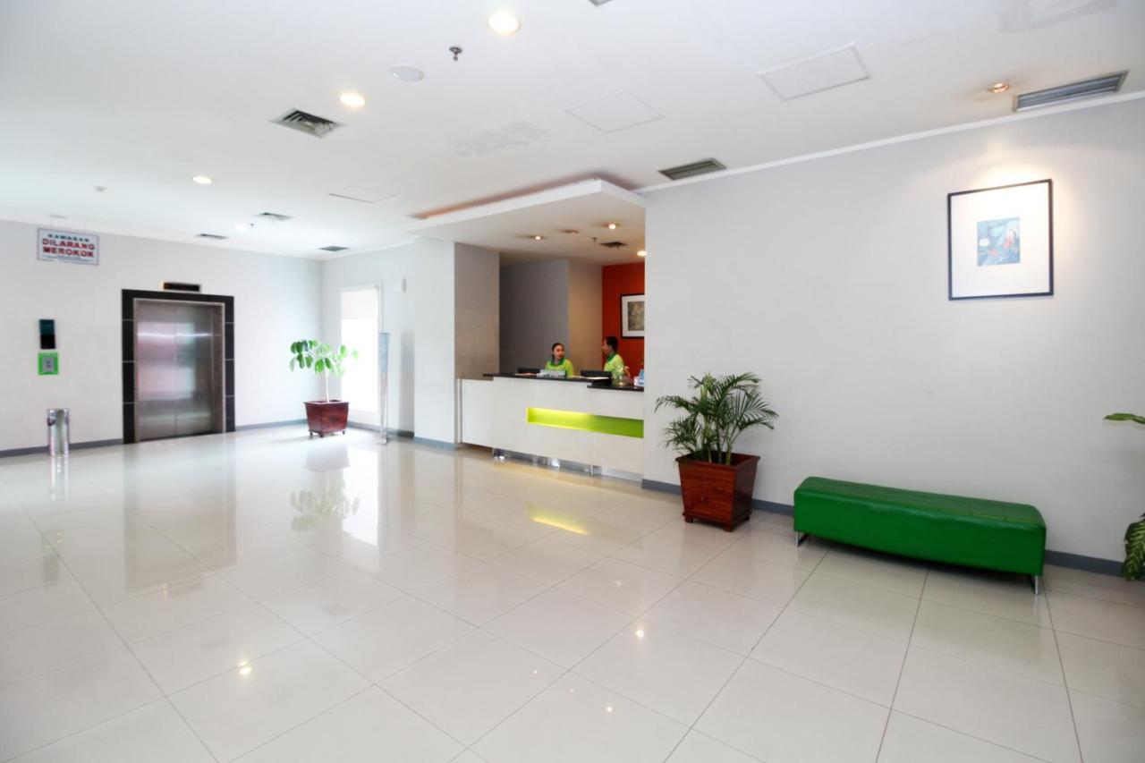 Готель Airy Glodok Pinangsia Raya Джакарта Екстер'єр фото